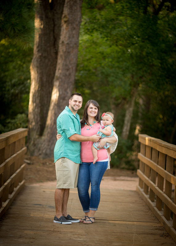 outdoor and natural light summer family photography session
