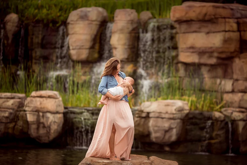 Natural Light Nursing Photography in Houston Texas | Cherish the Bond