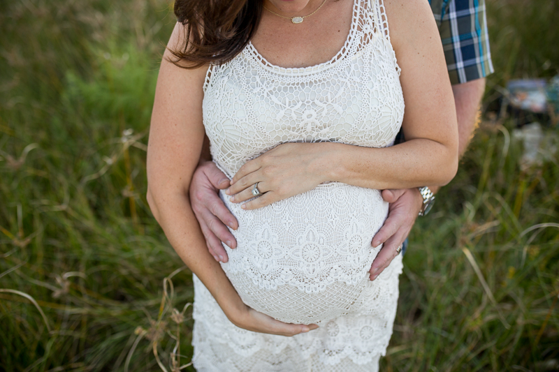 beautiful maternity sunset session