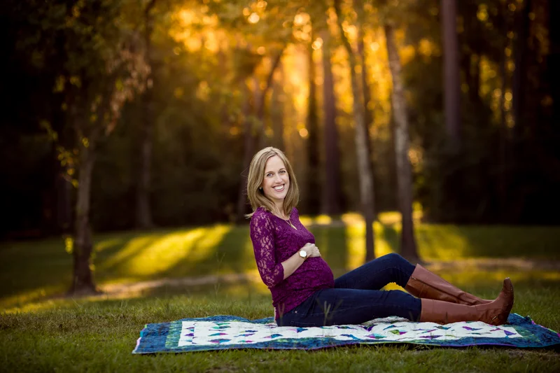natural light maternity photographer in cypress texas