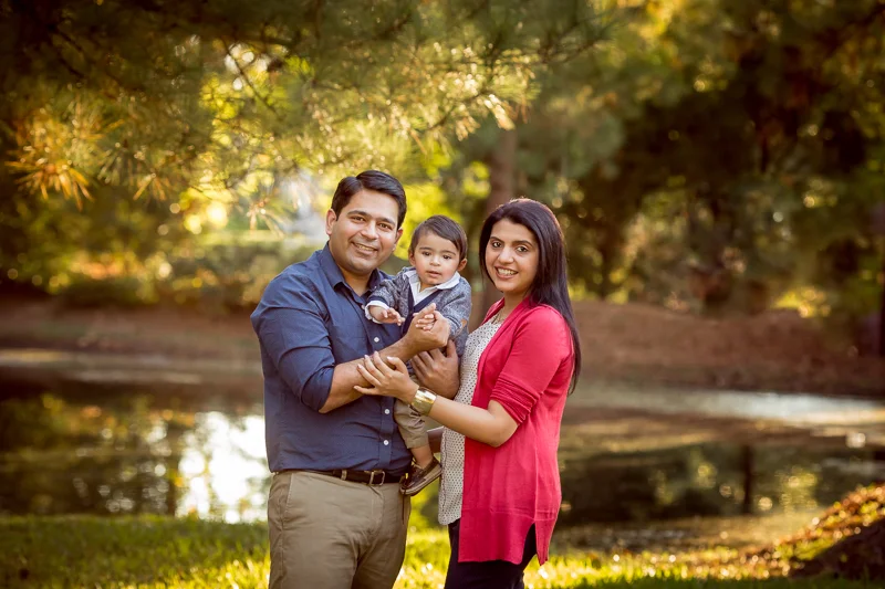 Bringing Grandparents to Your Session | 7 Month Milestone Photos