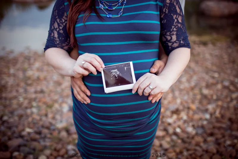 maternity session cypress texas