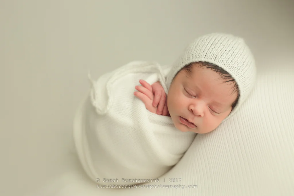 Black & White Minimalist Inspired Newborn Session | Jax 