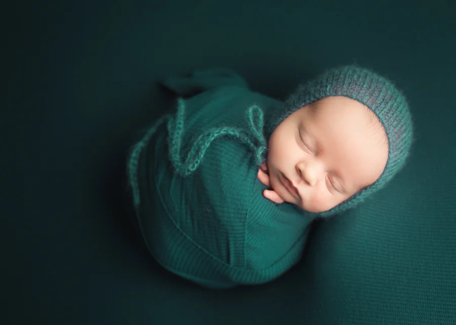 Houston Newborn Sessions with Sibling | Welcome Banks