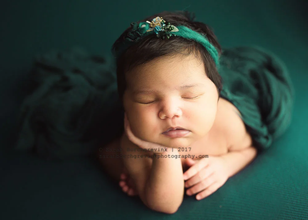 Newborn Session Flow | Keeping Baby Content during Your Portraits 