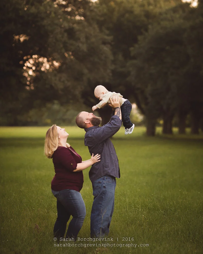 How to Pose Families & Create Natural, Carefree and Candid Photos