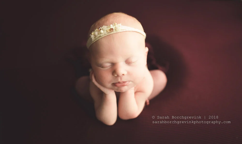Photo Tips Newborn Sessions | Create Variety through Simple Posing