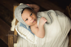 Maternity &amp; Newborn Photographers In Houston