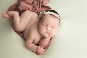 Newborn Bean Bag Posing Ivory Backdrop