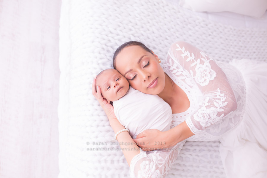 Wardrobe for Mothers during Newborn Photos