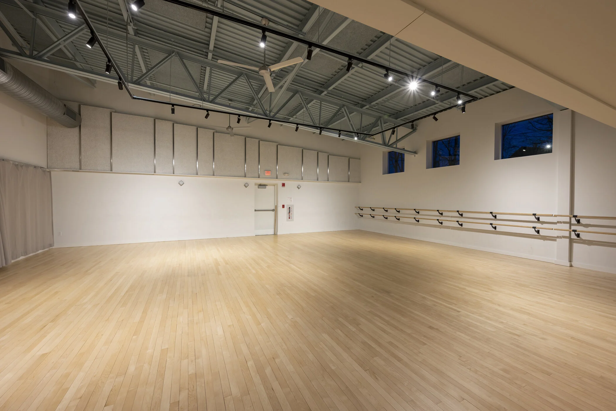 CAROLE'S DANCE STUDIO