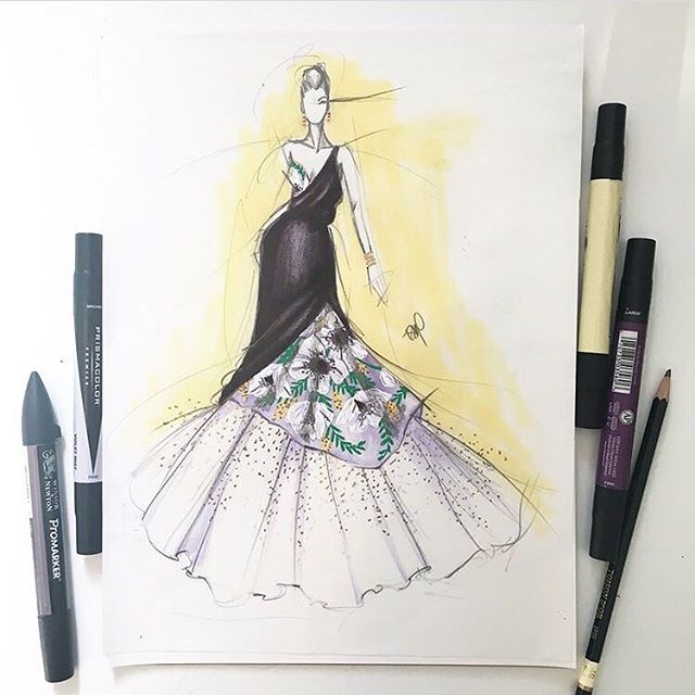 #fbf ✨Throwing around some glitter and glam ✨ &lsquo;Tis the season for silver and gold 👑 #kellymuschianaillustration #fashionillustration #fashionillustrated #fashionista #highfashion #fashiondrawing #illustratorsofig