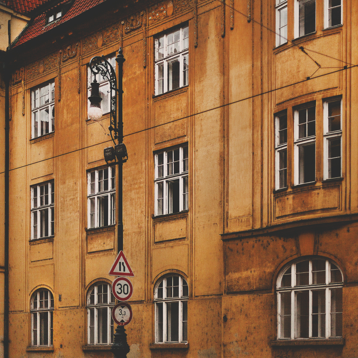 prague-houses (1).jpg