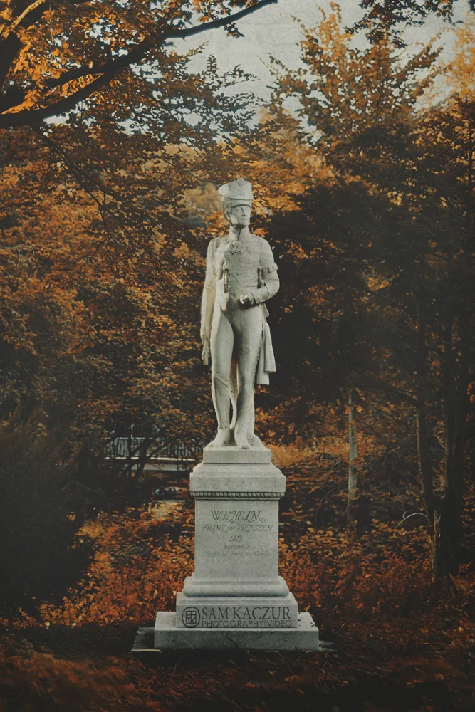 berlin-statue6.jpg