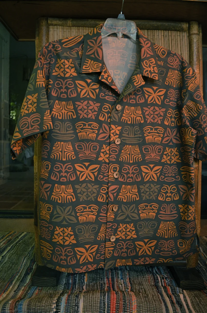 "Aloha Flowers" Aloha shirt