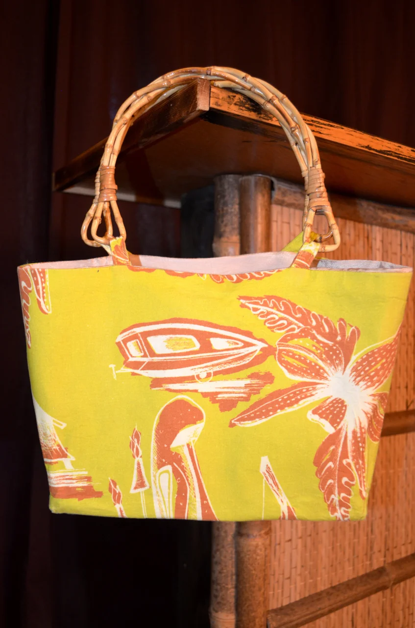 Mojave Oasis bag front