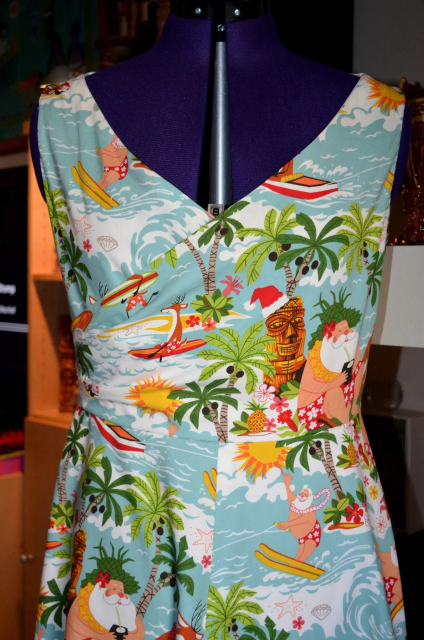 Surfin' Santa dress detail, 1