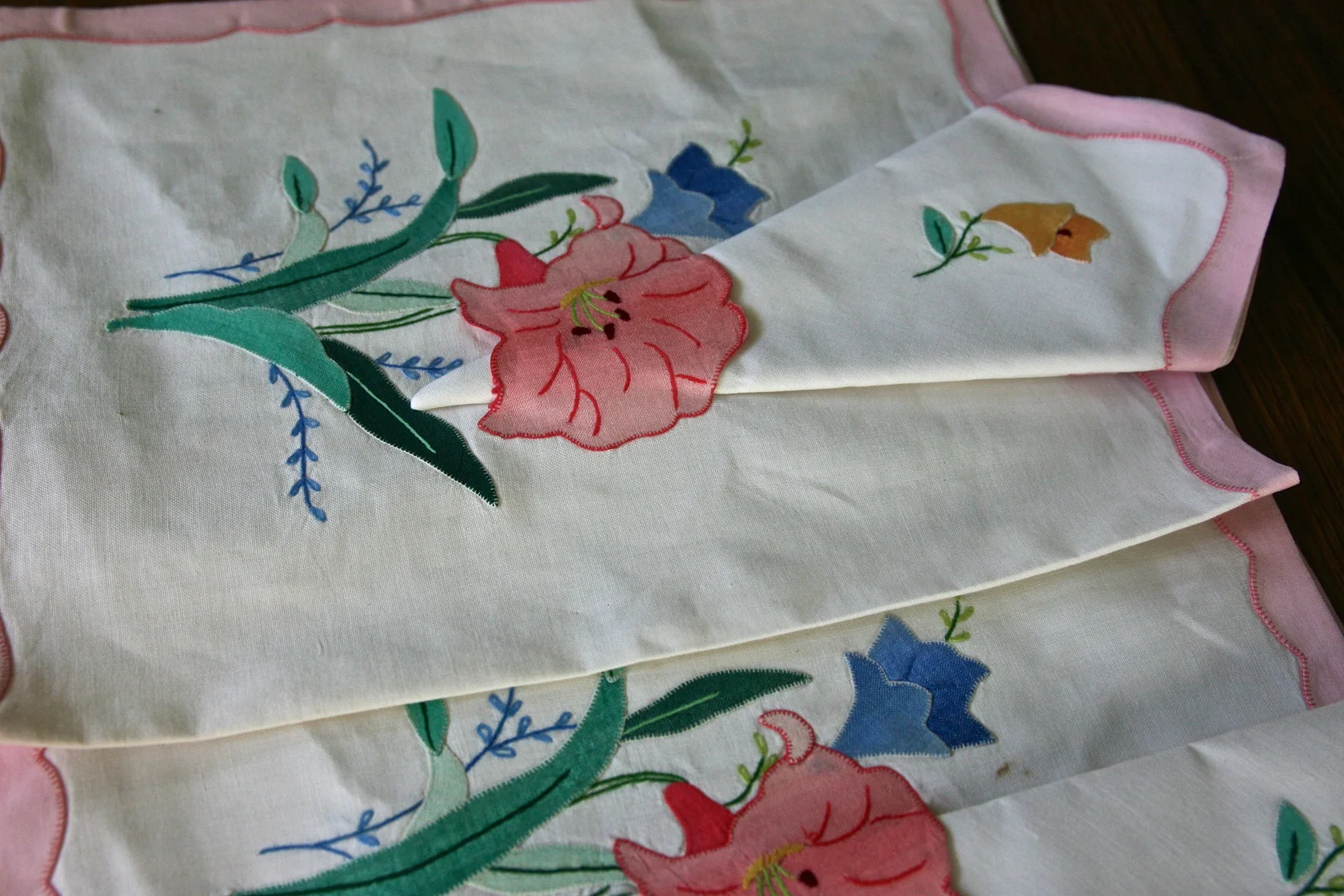 romantic napkin place mat set $20 1.jpg