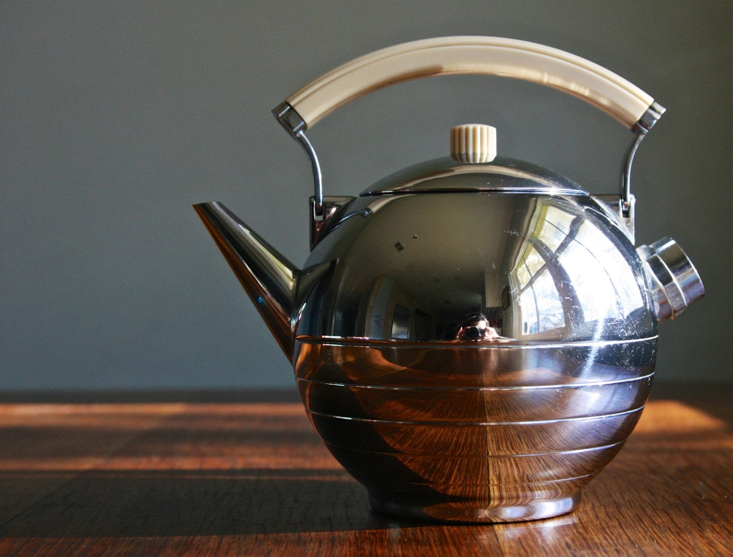 Museum Quality Vintage Art Deco Chase Brass & Copper tea kettle with  original plug, bakelite handle — Flower Power Nation