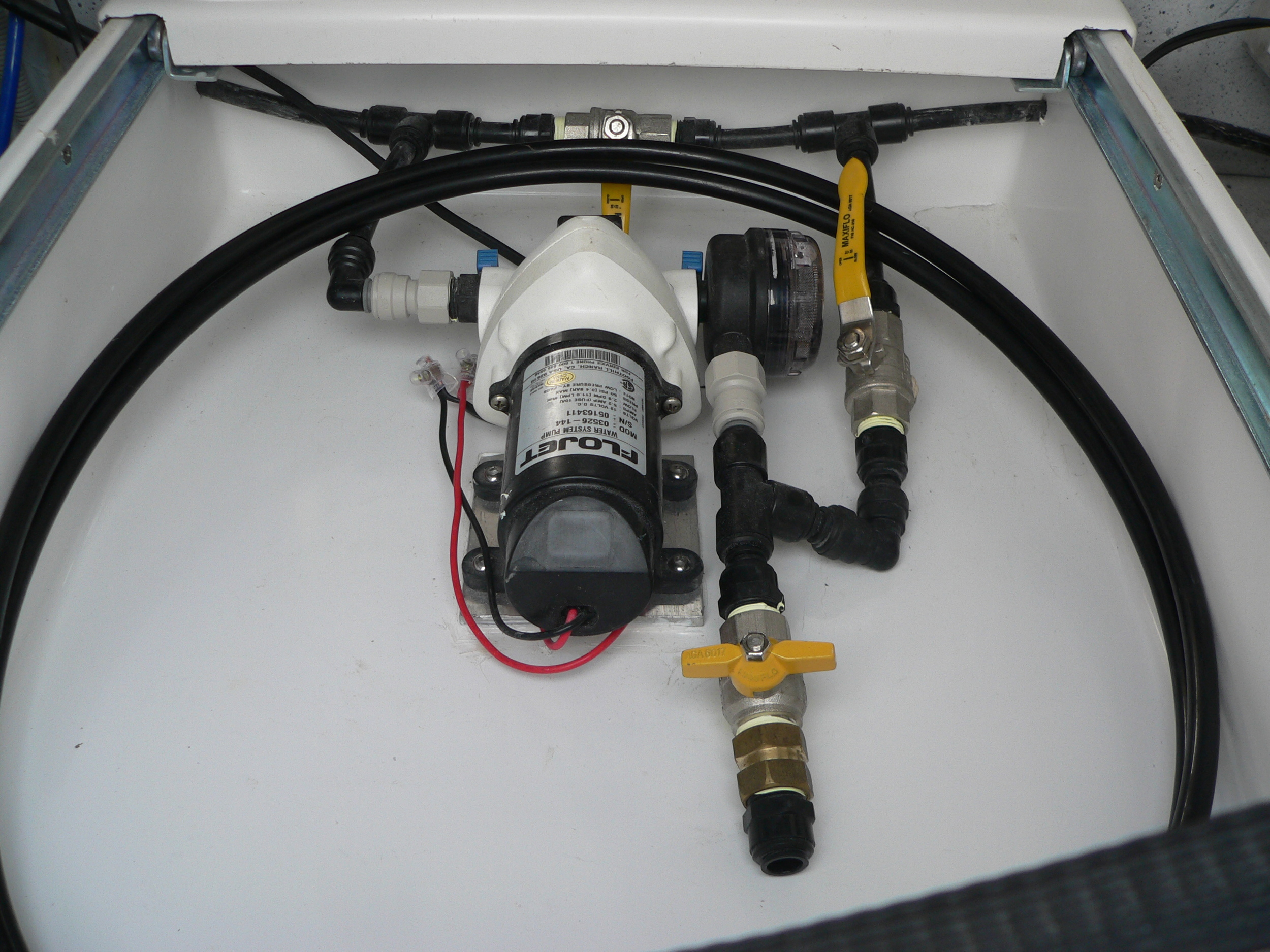28. Water pump with external input.jpg