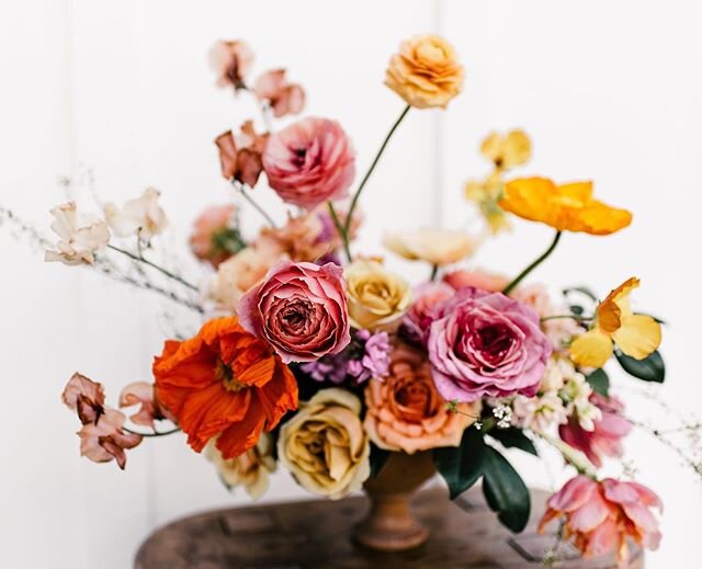 Emphasis on shape. I love this photo. Shape is never an afterthought for us floral connoisseurs. If you have ever wondered why you are drawn to an arrangement or a particular florists style&mdash; SHAPE is the reason. And it is especially tricky to p