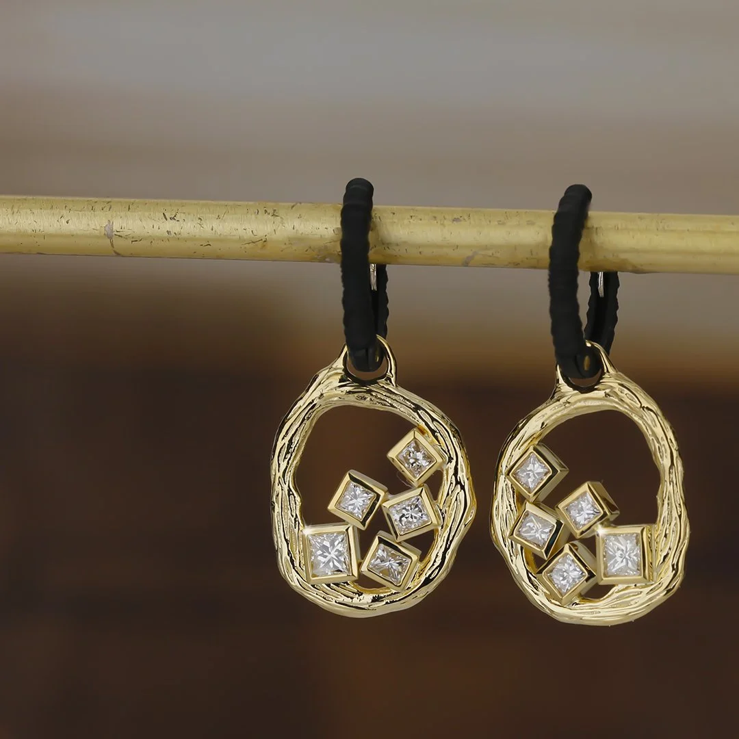 pebble_earring_hoop_sinbgle_link_princess_dia_sethi.jpg