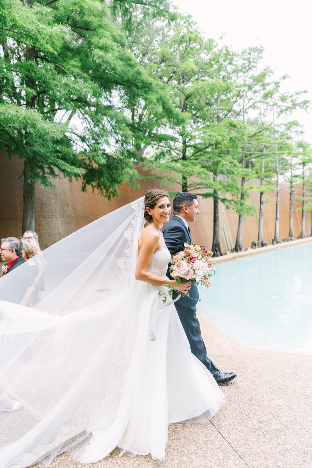 Ellen-Ashton-Photography-Dallas-Wedding-Photographers-Girt-and-gold-events-weddings124.jpg