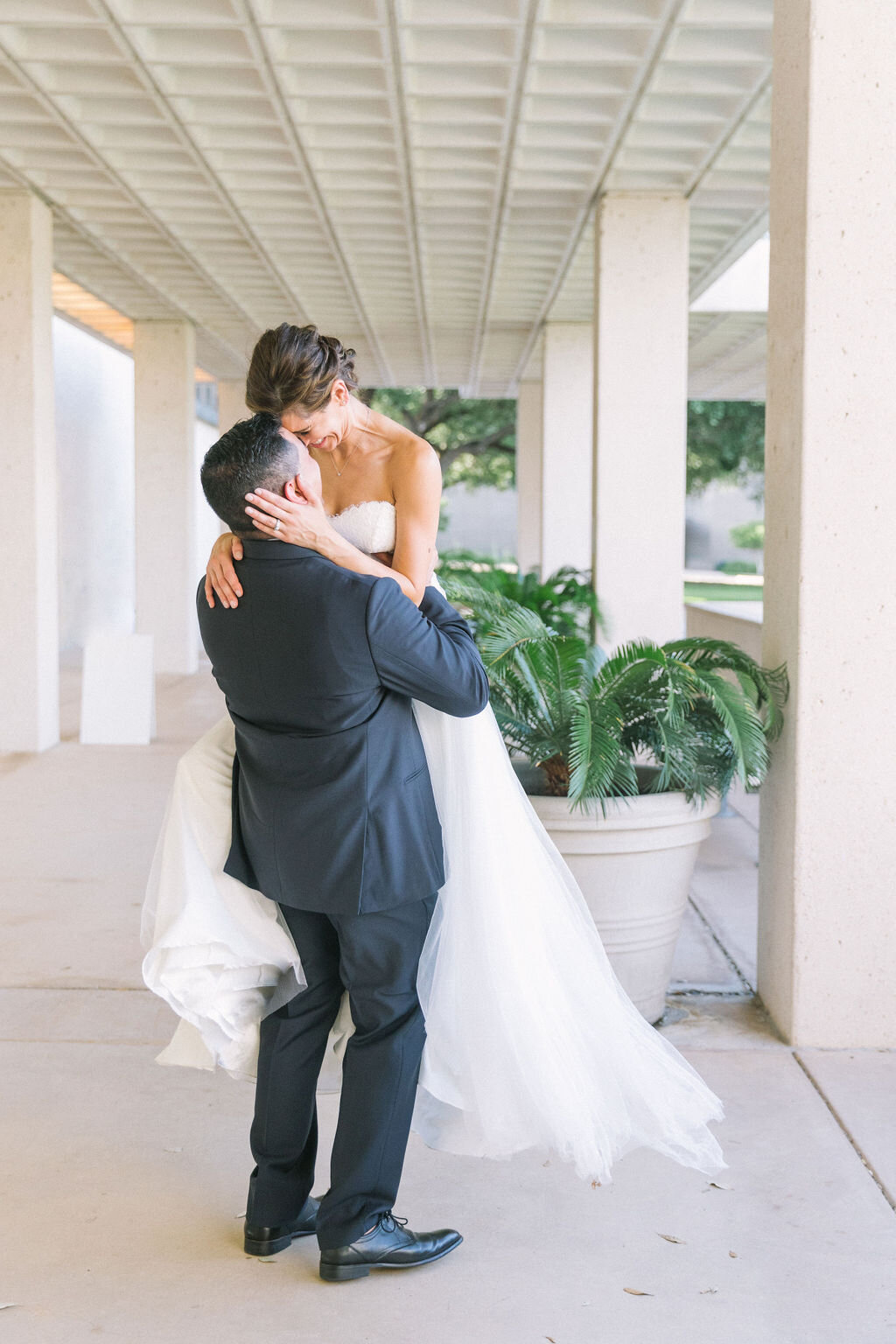 Ellen-Ashton-Photography-Dallas-Wedding-Photographers-Girt-and-gold-events-weddings186.jpg