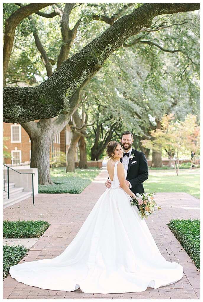 Ellen-Ashton-Photography--Dallas-Wedding-Photographer-Ivory-and-vine-event-co49.jpg