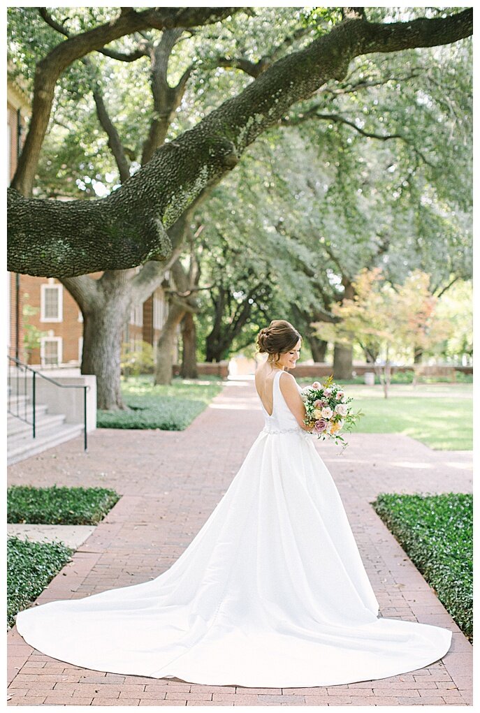 Ellen-Ashton-Photography--Dallas-Wedding-Photographer-Ivory-and-vine-event-co43.jpg