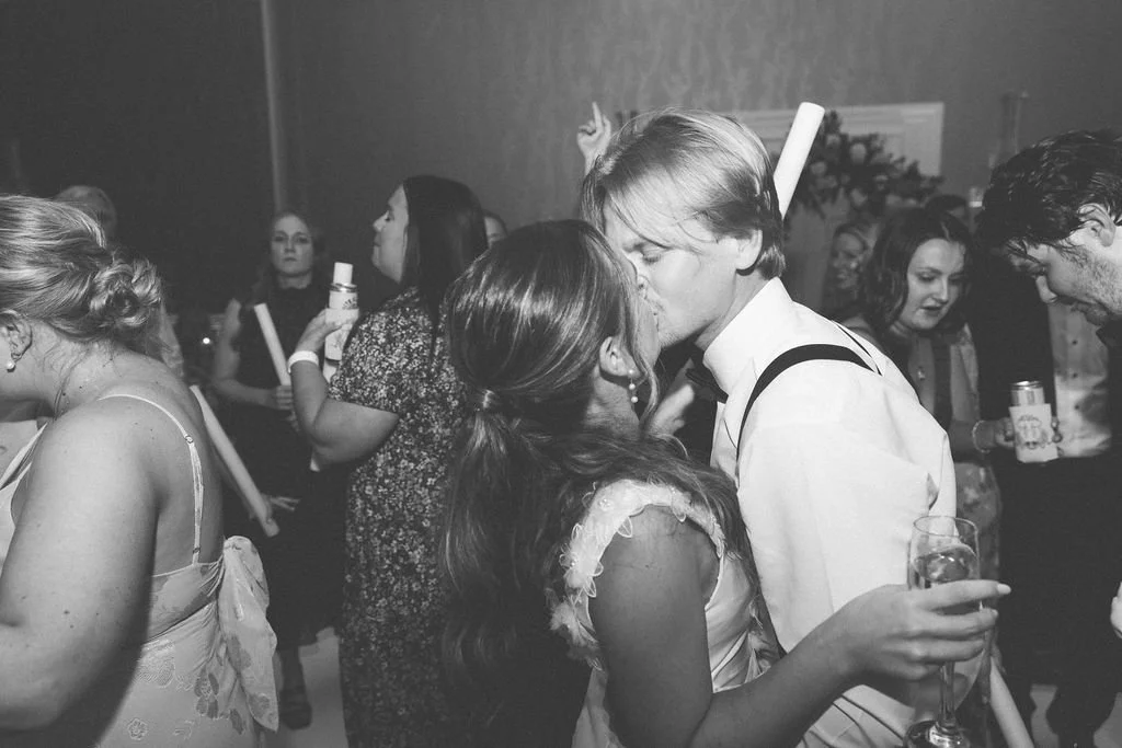Ellen-Ashton-photography-Dallas-Wedding-Photographer-Dallas-Arboretum-Wedding95.jpg