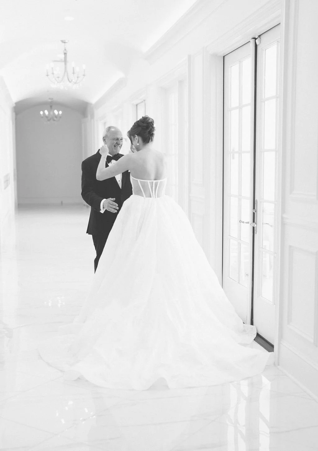 Ellen-Ashton-Photography-Dallas-Wedding-Photographer-The-Hillside-Estate34.jpg