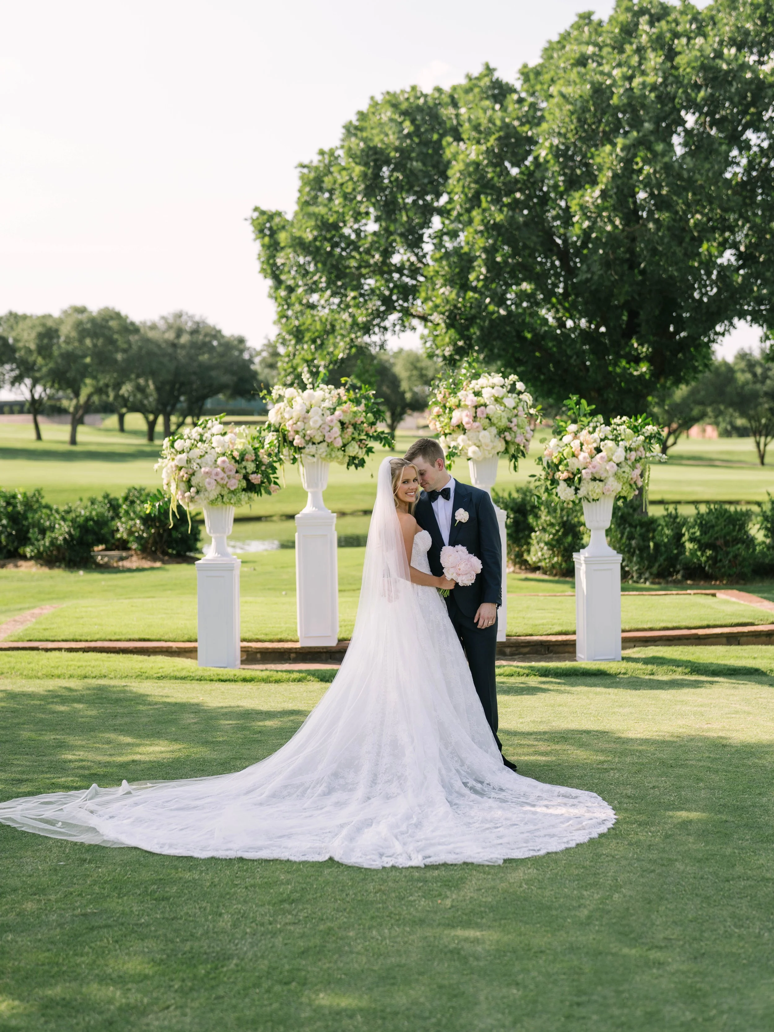 Ellen-Ashton-Photography-Dallas-Wedding-Photographer-Ritz-carlton-wedding400.jpg