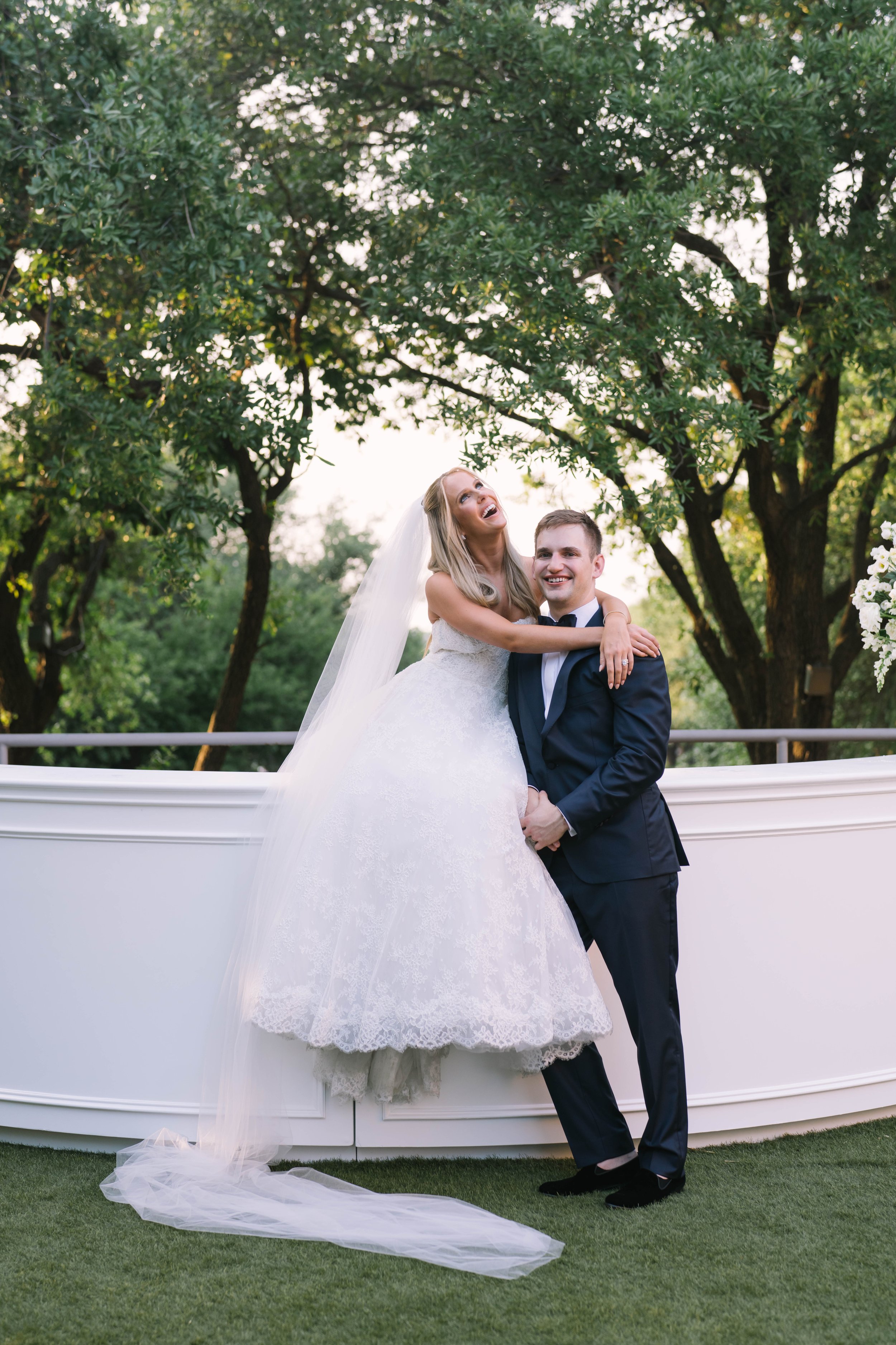 Ellen-Ashton-Photography-Dallas-Wedding-Photographer-Ritz-carlton-wedding449.jpg