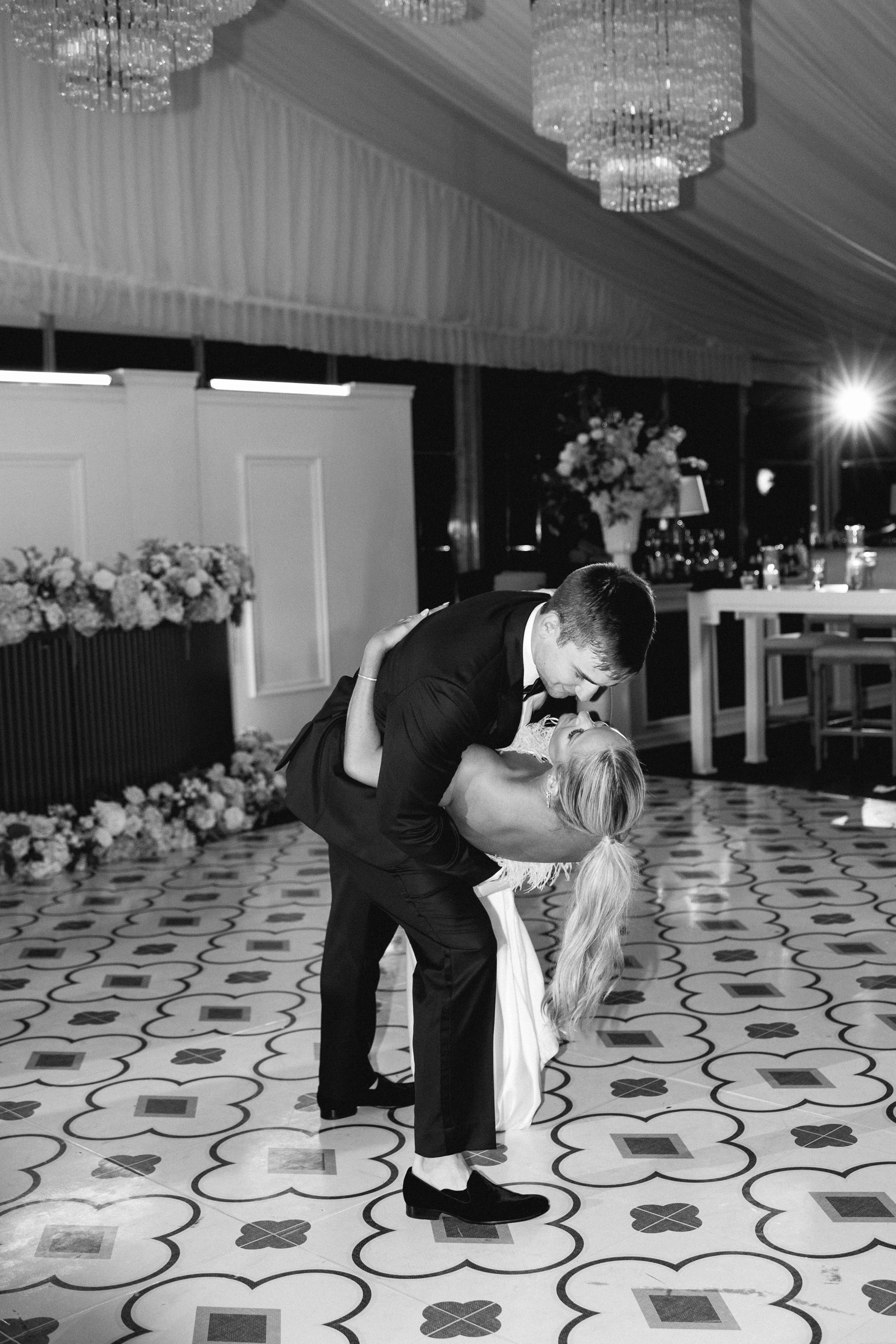 Ellen-Ashton-Photography-Dallas-Wedding-Photographer-Ritz-carlton-wedding767.jpg