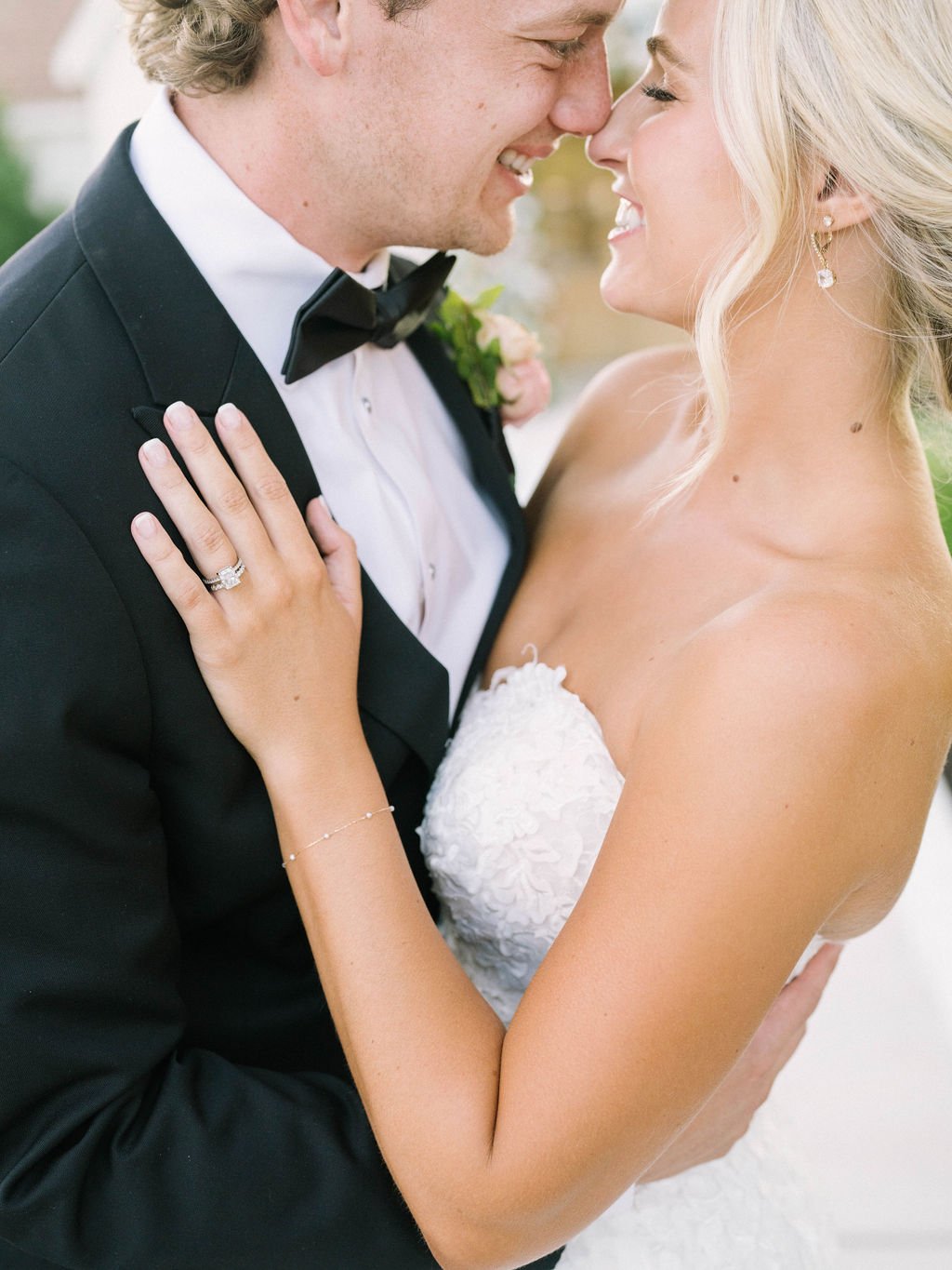 Ellen-Ashton-photography-Dallas-wedding-Photographers-The-Nest-At-Ruth-Farms63.jpg