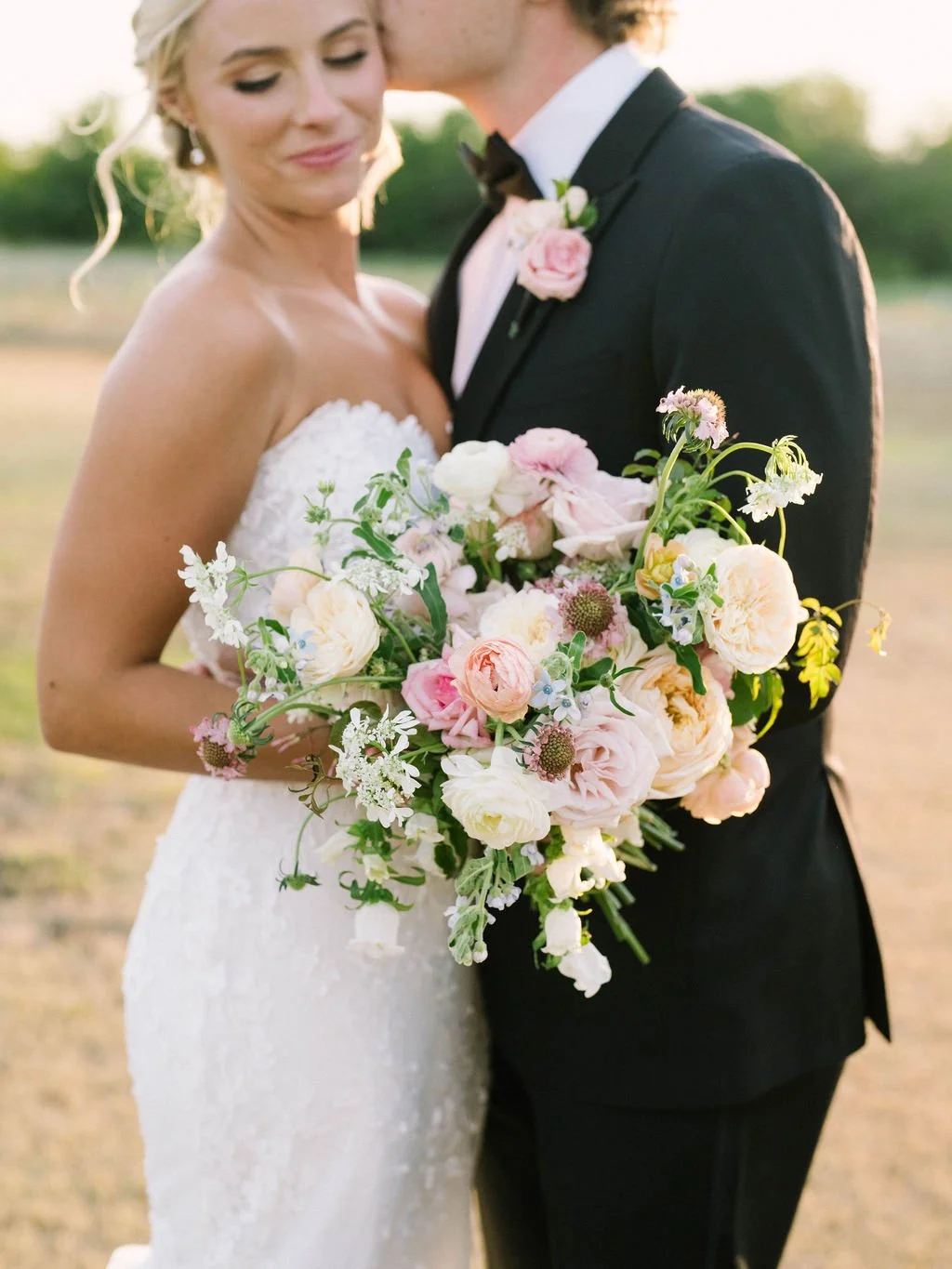Ellen-Ashton-photography-Dallas-wedding-Photographers-The-Nest-At-Ruth-Farms65.jpg