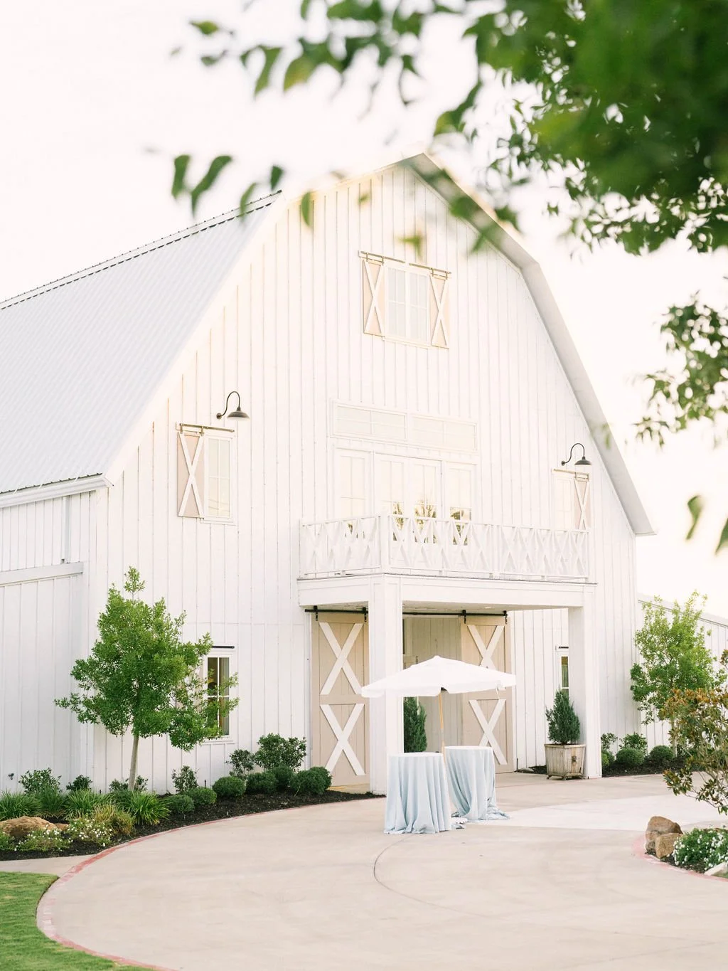 Ellen-Ashton-photography-Dallas-wedding-Photographers-The-Nest-At-Ruth-Farms76.jpg