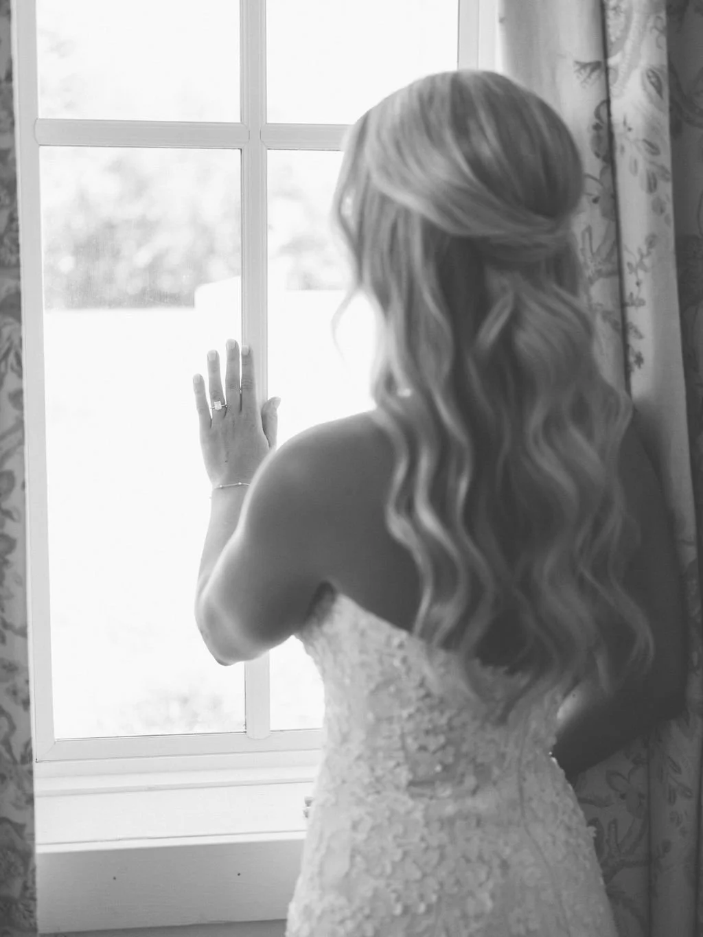Ellen-Ashton-photography-Dallas-wedding-Photographers-The-Nest-At-Ruth-Farms101.jpg