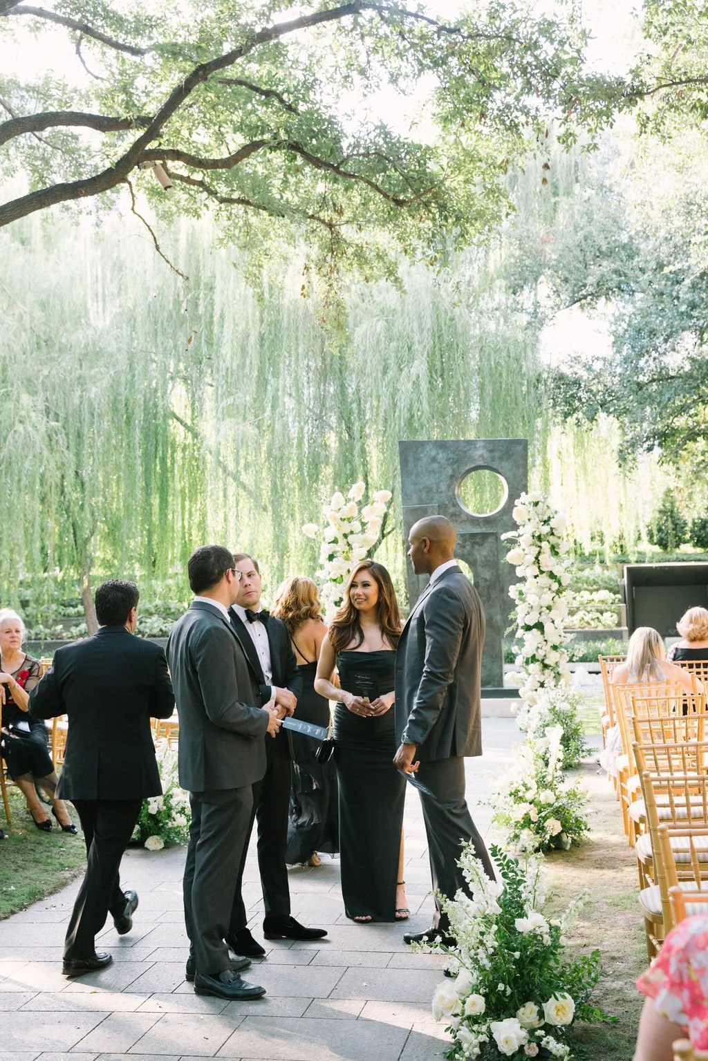 Ellen-Ashton-Photography-Dallas-Wedding-Photographers-Nasher-wedding11.jpg
