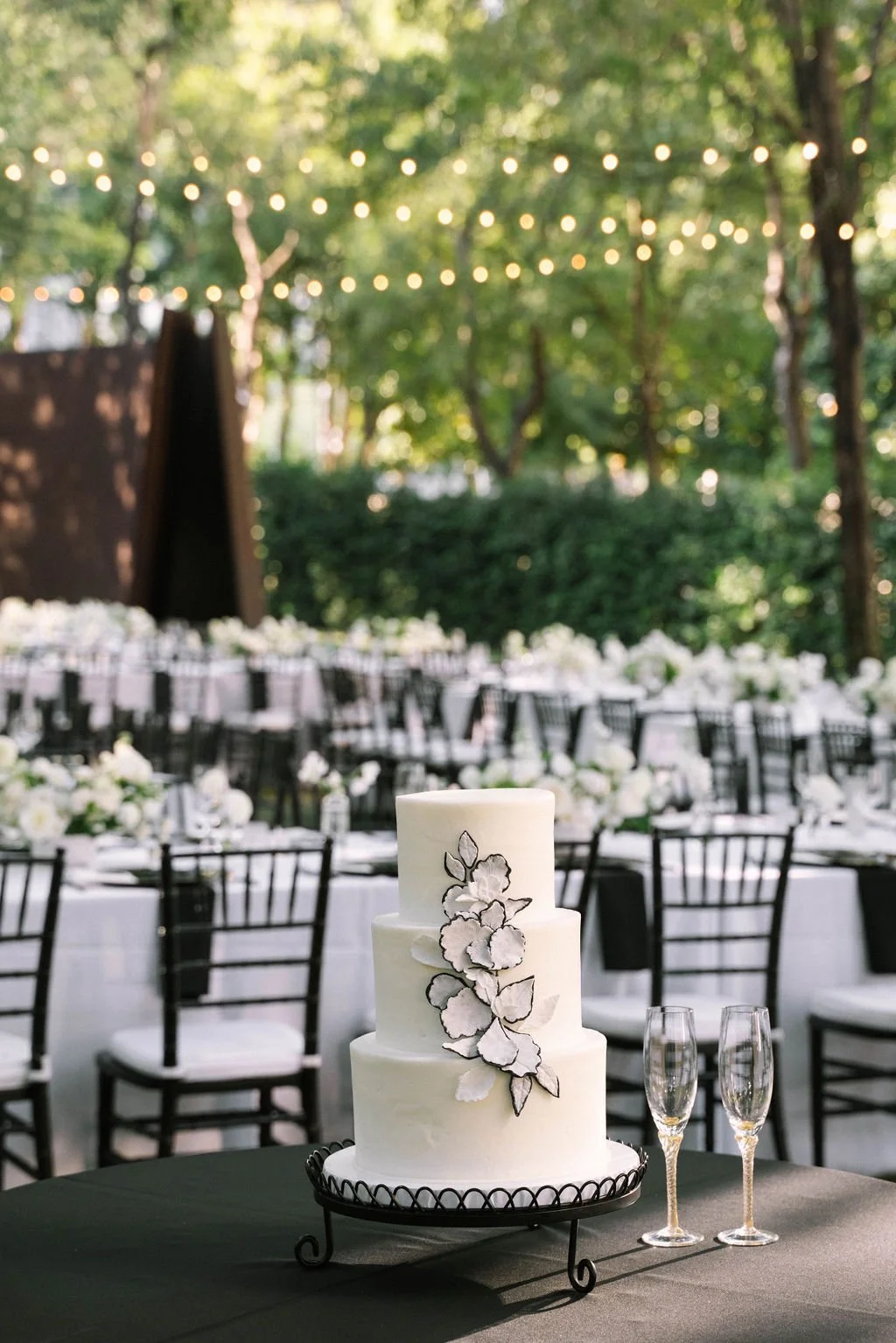 Ellen-Ashton-Photography-Dallas-Wedding-Photographers-Nasher-wedding14.jpg