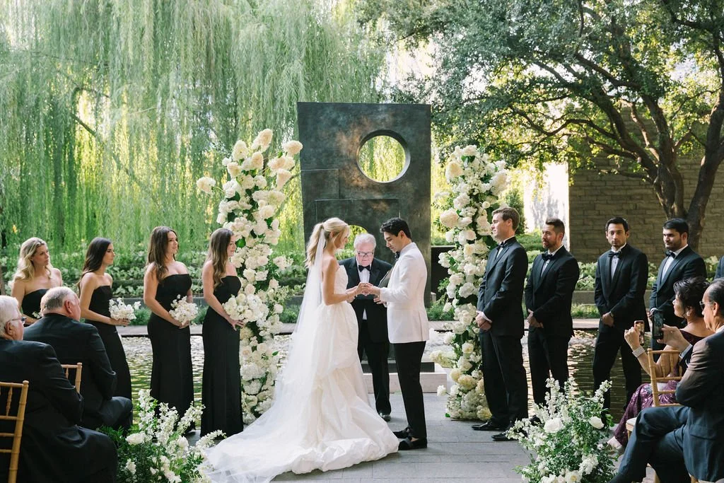 Ellen-Ashton-Photography-Dallas-Wedding-Photographers-Nasher-wedding23.jpg