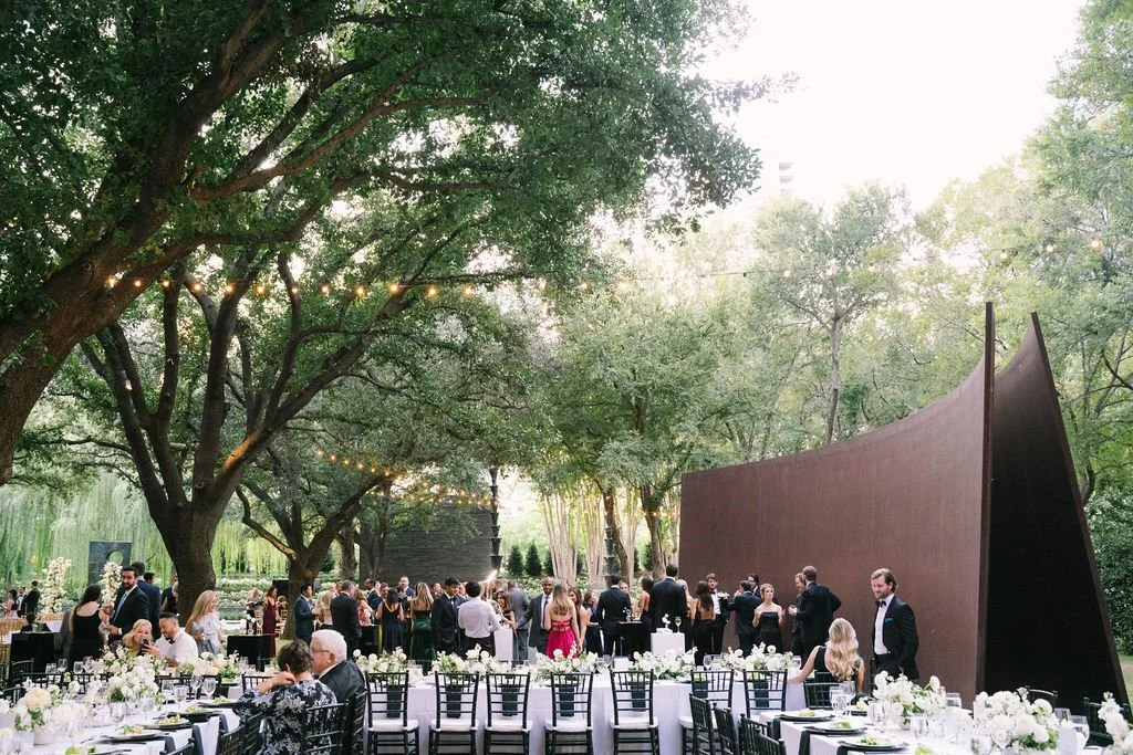 Ellen-Ashton-Photography-Dallas-Wedding-Photographers-Nasher-wedding31.jpg