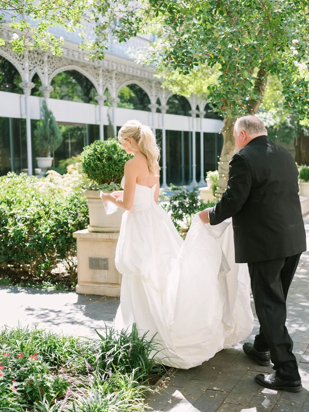 Ellen-Ashton-Photography-Dallas-Wedding-Photographers-Nasher-wedding67.jpg