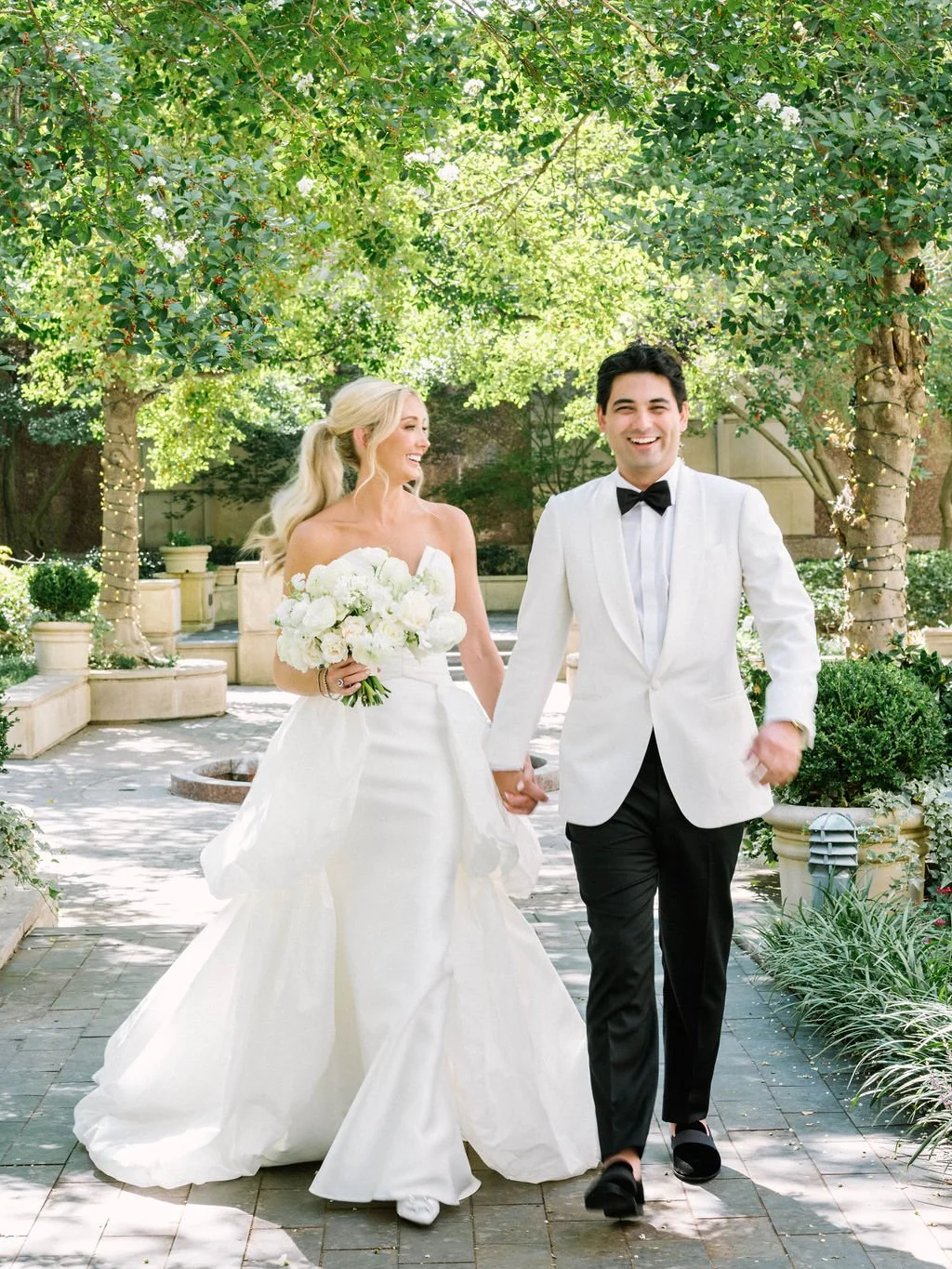 Ellen-Ashton-Photography-Dallas-Wedding-Photographers-Nasher-wedding87.jpg