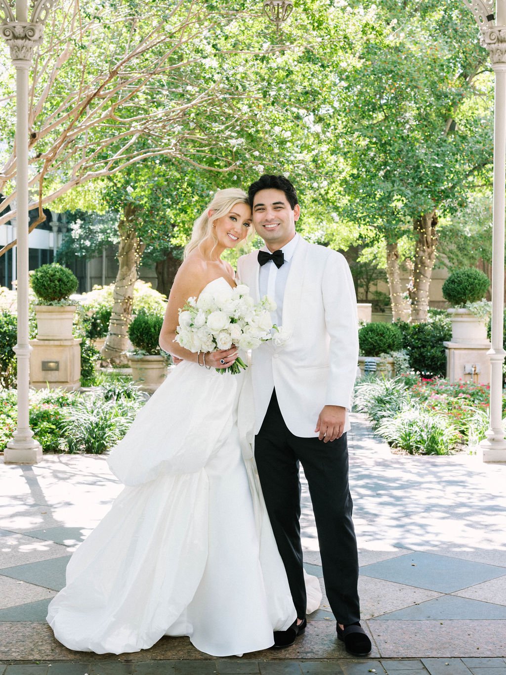 Ellen-Ashton-Photography-Dallas-Wedding-Photographers-Nasher-wedding88.jpg