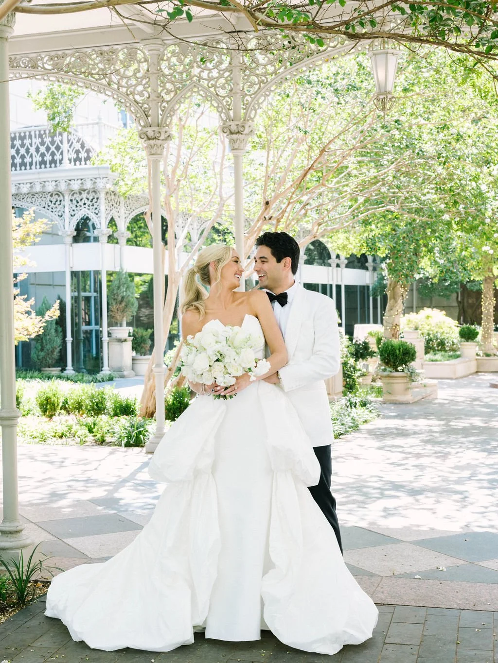 Ellen-Ashton-Photography-Dallas-Wedding-Photographers-Nasher-wedding92.jpg