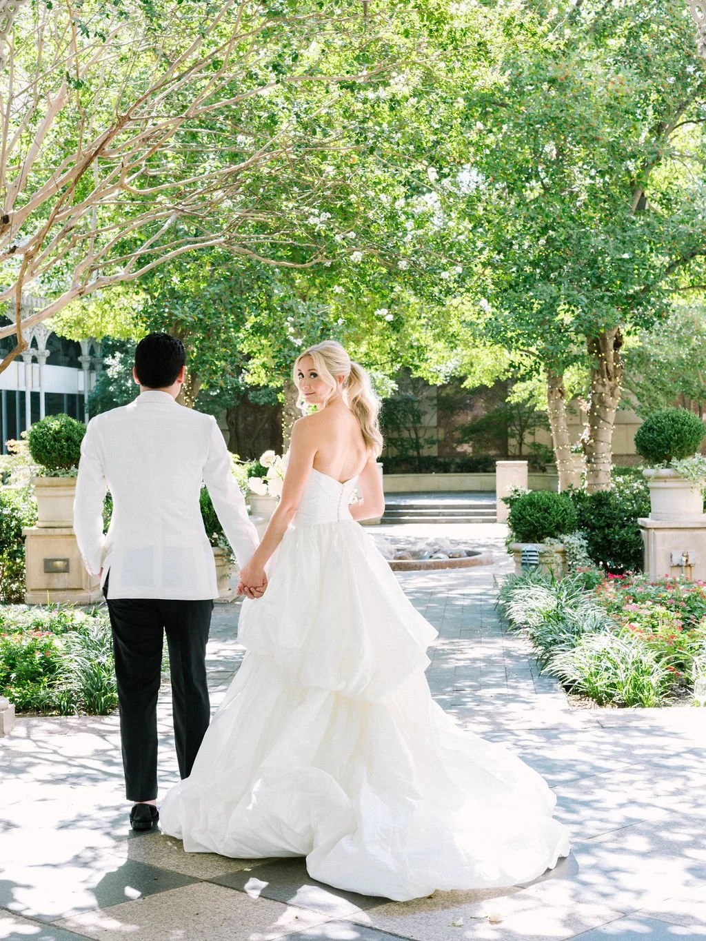 Ellen-Ashton-Photography-Dallas-Wedding-Photographers-Nasher-wedding93.jpg
