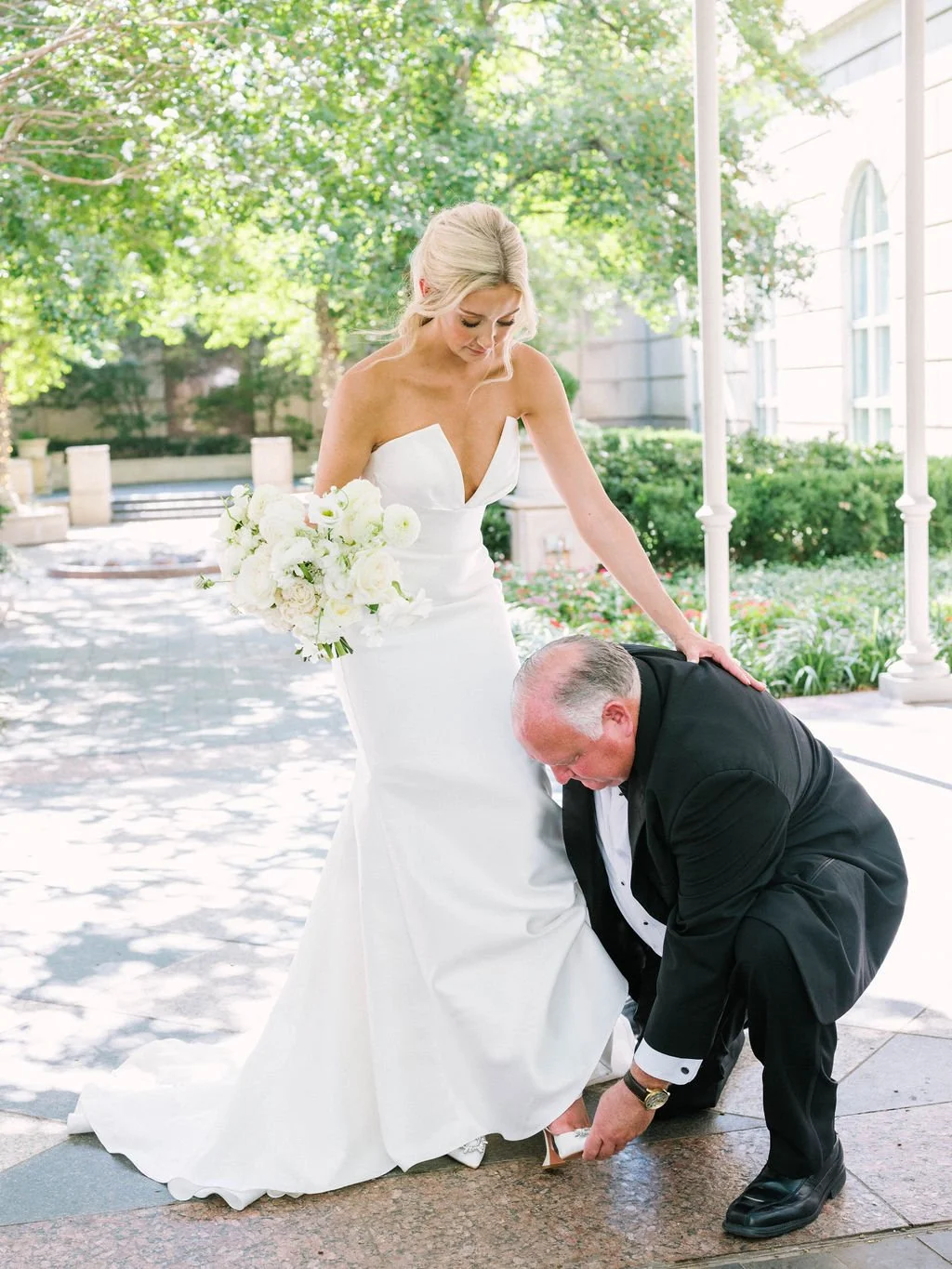 Ellen-Ashton-Photography-Dallas-Wedding-Photographers-Nasher-wedding102.jpg