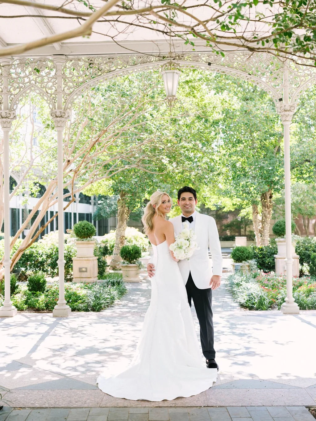Ellen-Ashton-Photography-Dallas-Wedding-Photographers-Nasher-wedding105.jpg